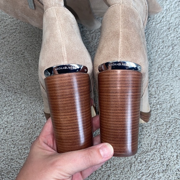 NWT Michael Kors Boots - Picture 3 of 7